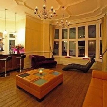 Space Boutique B&B - With Free Private Car Park Llandudno Eksteriør bilde