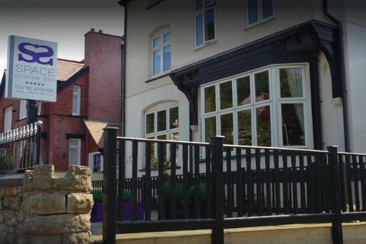 Space Boutique B&B - With Free Private Car Park Llandudno Eksteriør bilde