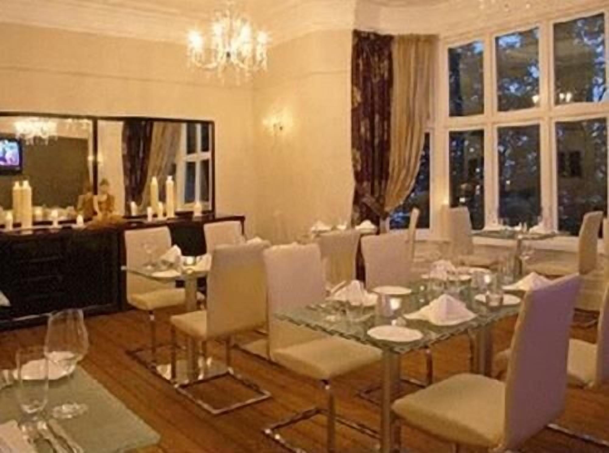 Space Boutique B&B - With Free Private Car Park Llandudno Eksteriør bilde